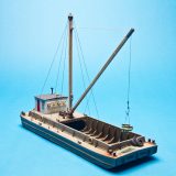 Sea Port kit: H130  73' Open Barge w/Cabin, Mast & Boom Kit - HO Scale - L: 10" W: 3 1/2" - Image 5