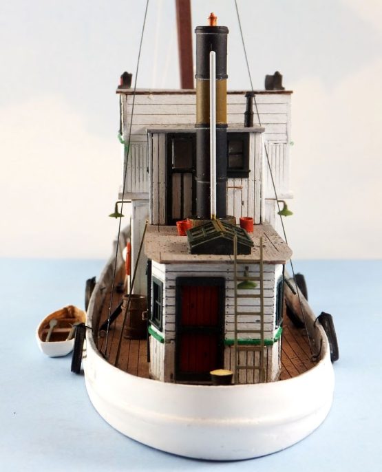 Sea Port kit: H133W HO Scale 65' Workboat lighter - Laser cut wood superstructure craftsman kit - L: 8-1/2" W: 2-3/8" - Image 5