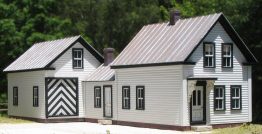 1014Ha New England connected farmhouse with steel roof