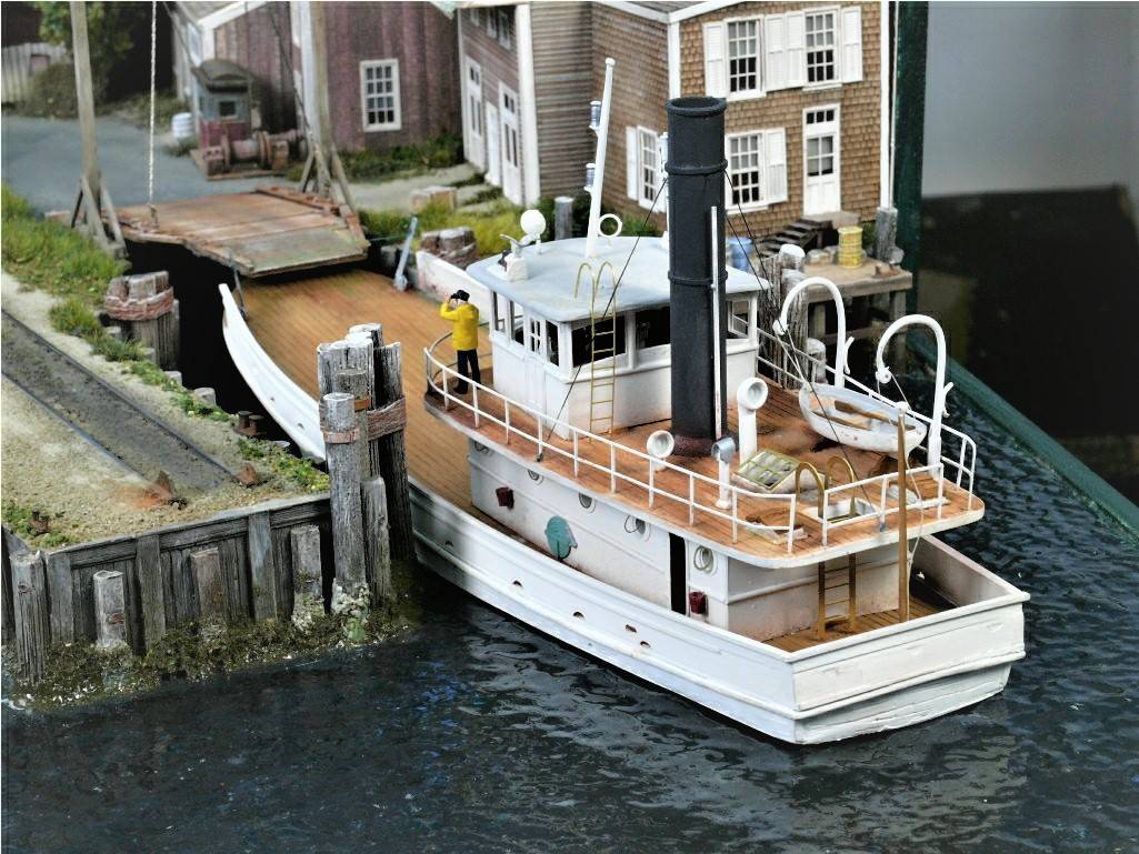 H123-HO car ferry at dock