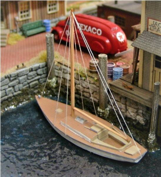 H138-HO Sailboat-Hershoff-at-the-dock - diorama