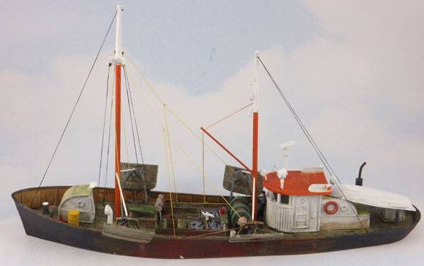 Web 2 H146 people fig sold sep