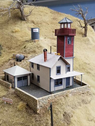 Lloyd Lehrer from Manhattan Beach, California builds the B101 HO Mispillion Lighthouse kit