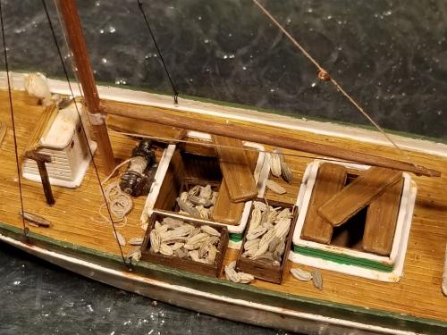  H115 HO Sardine Carrier - close-up