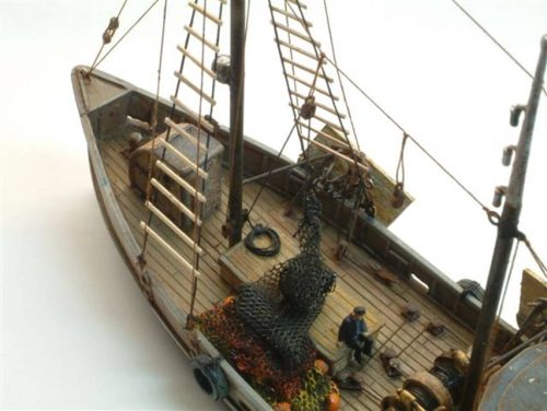 H118 HO Fishing Dragger kit 008