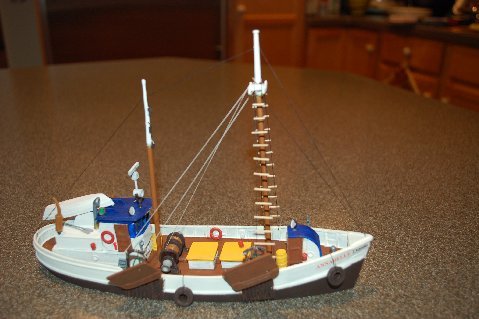 Edward Limbach-Builds the H118 HO Fishing Dragger