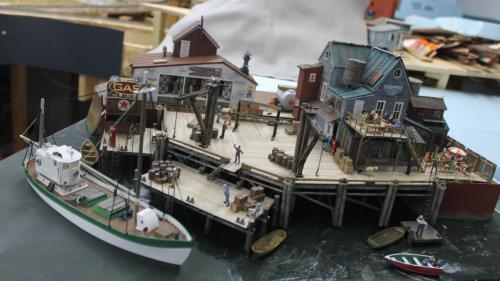 Bob Farquhar builds the H115 HO Sardine Carrier