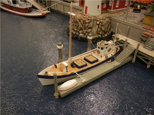 H115 HO Sardine Carrier-1249