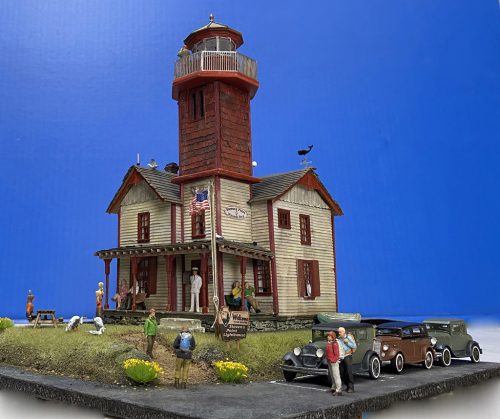 Bob Smith builds the B101 Mispillion lighthouse