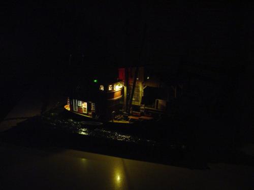 Seaport Model Works -Workboat H133W HO - with lighting